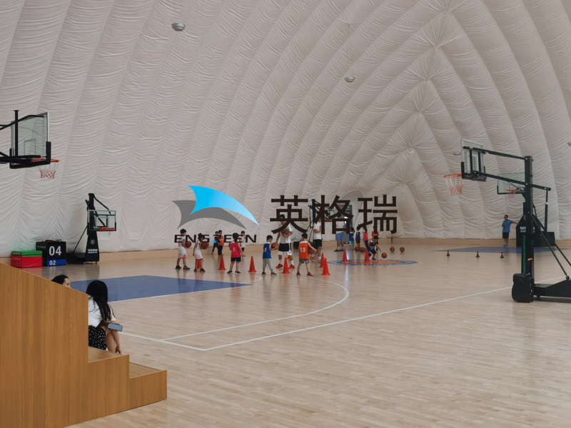 充91好色先生TV建筑为夏季篮球训练营提供了理想的场馆解决方案